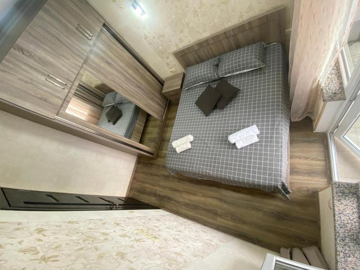 Apartment Black Sea Side บาทูมิ ภายนอก รูปภาพ