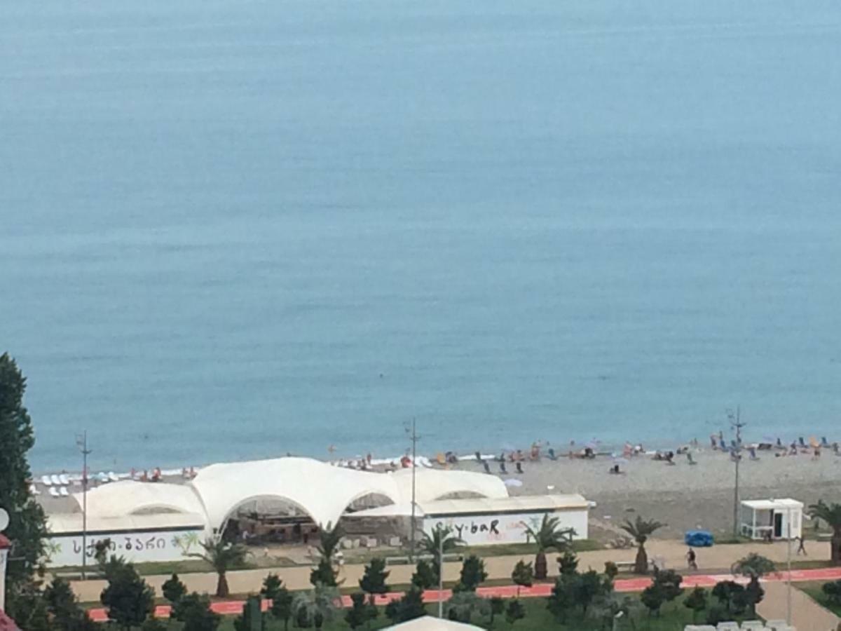 Apartment Black Sea Side บาทูมิ ภายนอก รูปภาพ